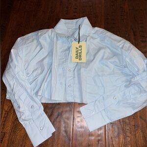 DAILY DRILLS BRAND NEW WITH TAGS!!! Poplin blue shirt